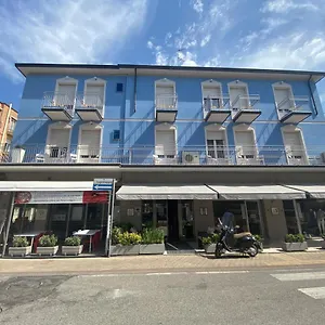 Hotel T, Rimini