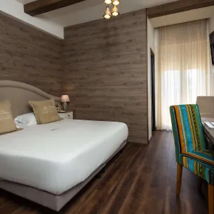 Western Maison B Hotel